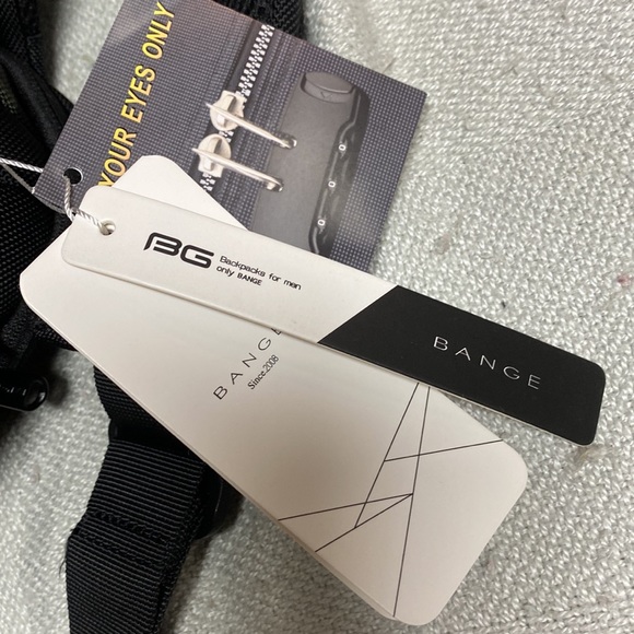 Bange Backpack - Picture 2 of 7